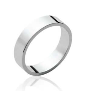 Anneau large en argent 925 recyclé, à graver sur mesure. Un bijou élégant et personnalisable, pour homme ou femme.